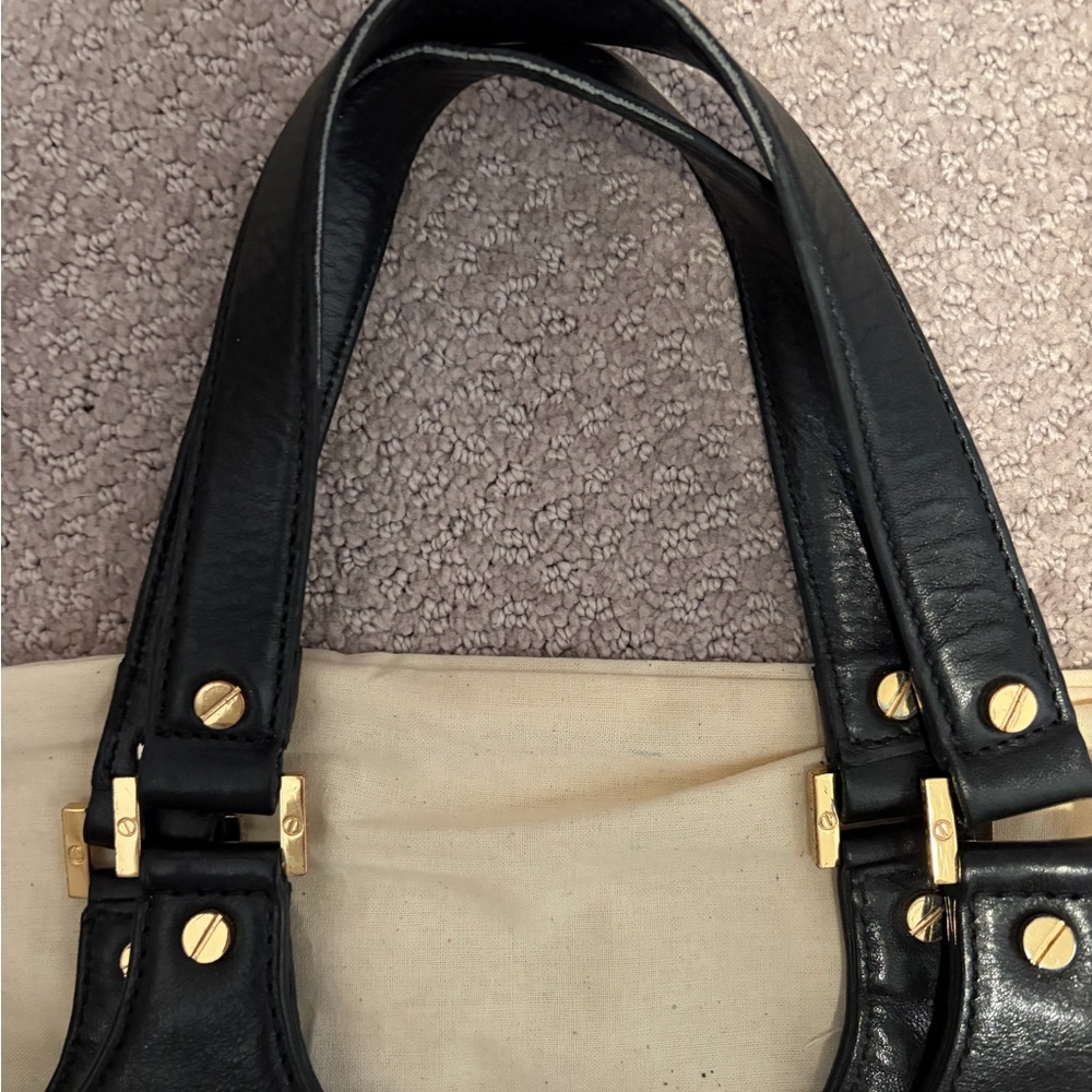 Elegant Tory Burch Black Leather Tote Bag. - Picture 2 of 6